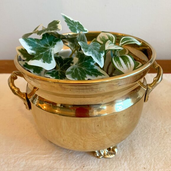 Beautiful Vintage ~5" Solid Brass 3 Footed Jardiniere Planter with twin Handles - Picture 2 of 4